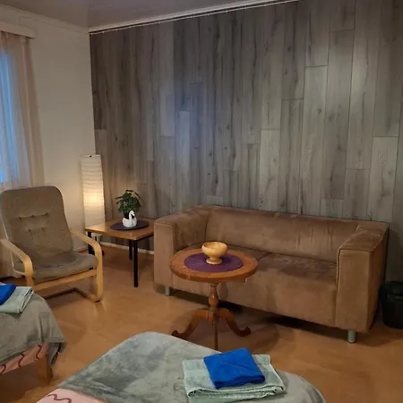 Apartment Tuulanmajoitus *